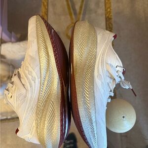 Saucony Cream & Burgundy Women's Training Shoes